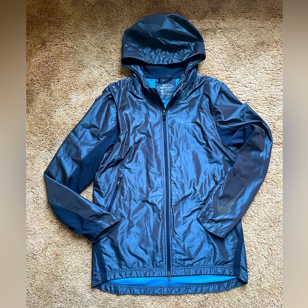 Nike Shield Women’s Size Medium Metallic Running Jacket Navy Waterproof Lined